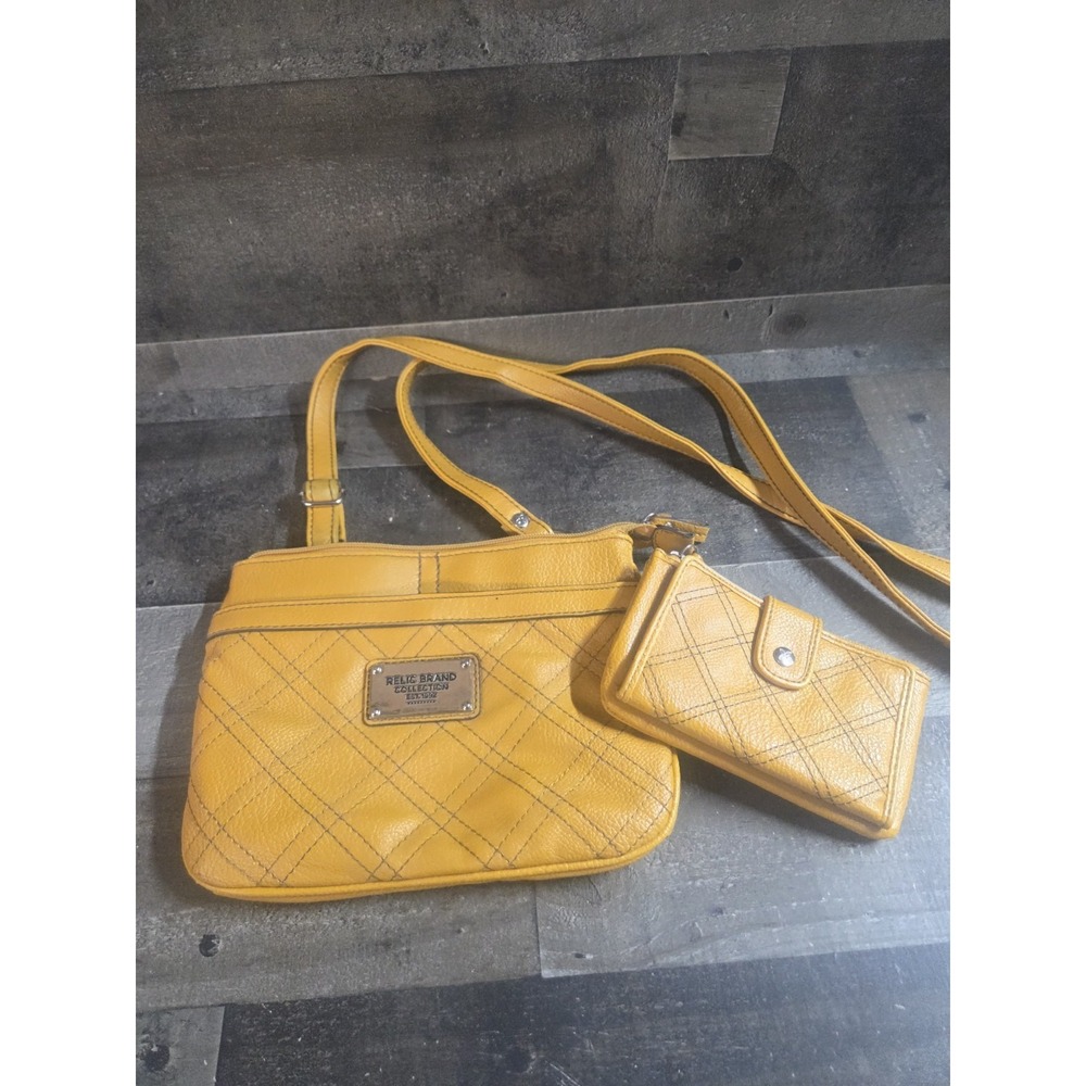 Relic Yellow Crossbody Purse  w/Small Credit Card Wallet (Has Stain On Back)